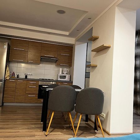 Vip Апартаменти Центр Rivne Exterior foto
